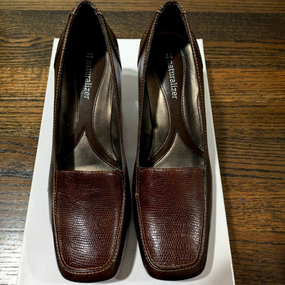 Naturalizer Women's Brown Leather Shoes SIZE 6.5 M